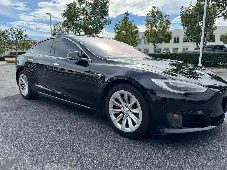 TESLA MODEL S 2017 5YJSA1E16HF183530 image